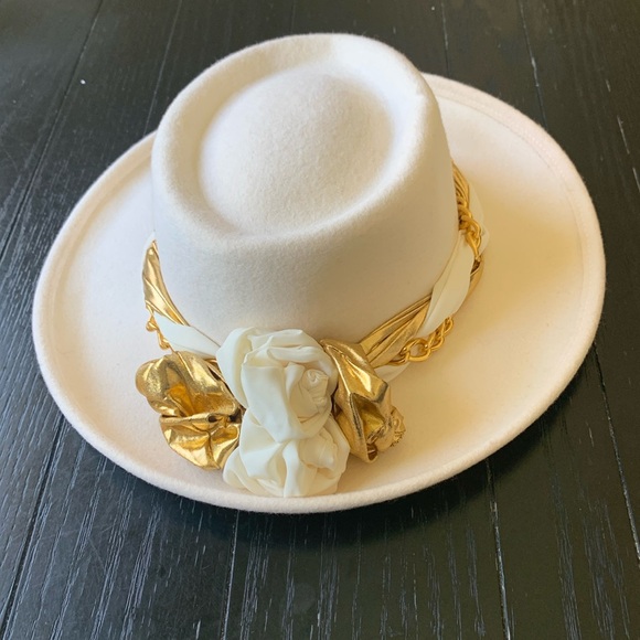 Accessories - Vintage 100% Wool off/white hat